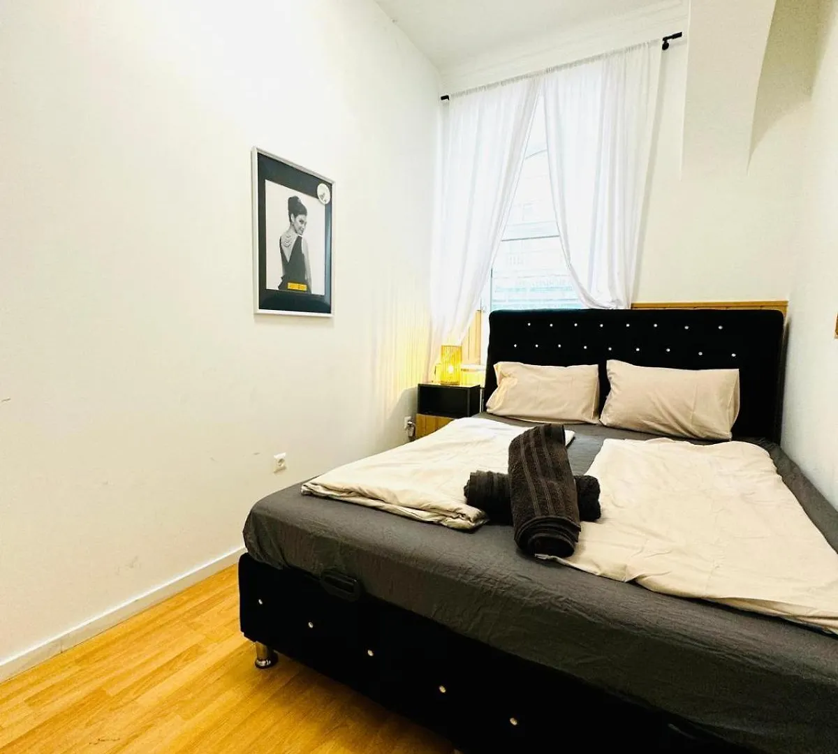 Comfy Rooms In A Shared Apt, 8Min To Rathausplatz Wien Østrig