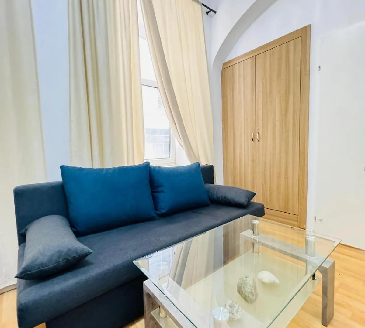 Comfy Rooms In A Shared Apt, 8Min To Rathausplatz Wien Lejlighed