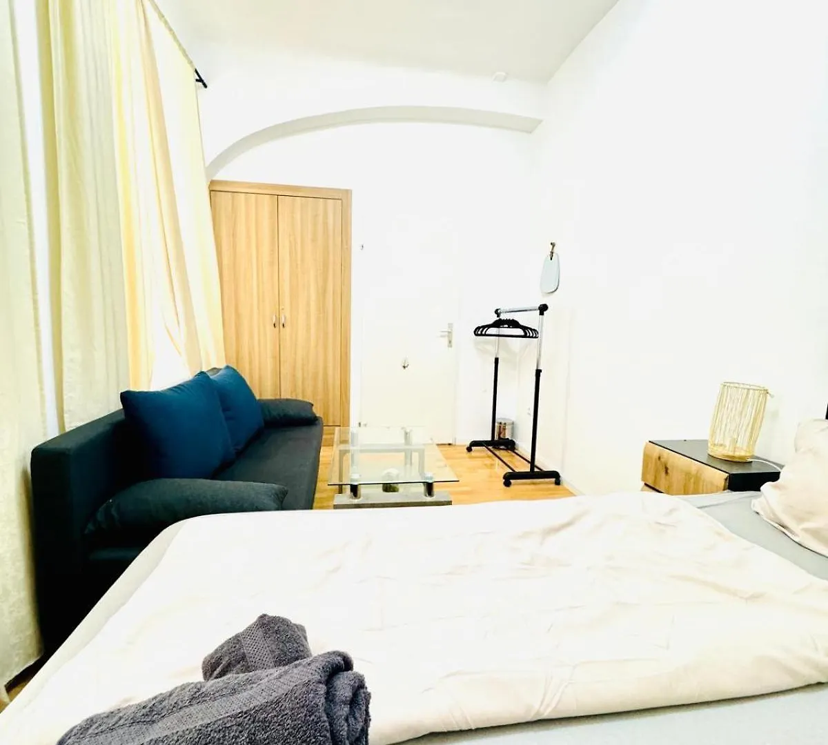 Διαμέρισμα Comfy Rooms In A Shared Apt, 8Min To Rathausplatz Βιέννη