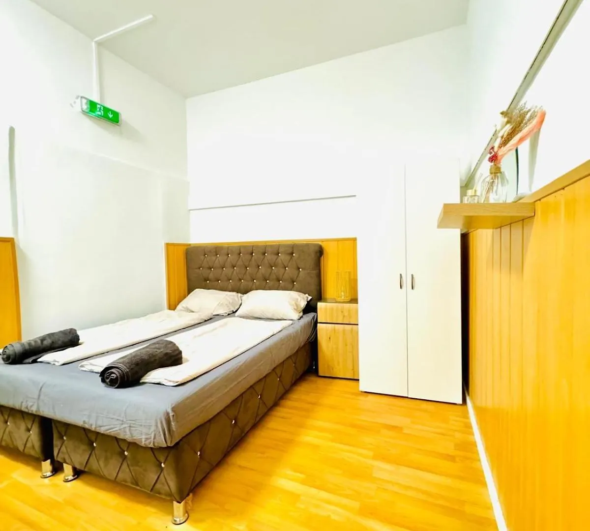 Comfy Rooms In A Shared Apt, 8Min To Rathausplatz Βιέννη 0*,  Αυστρία