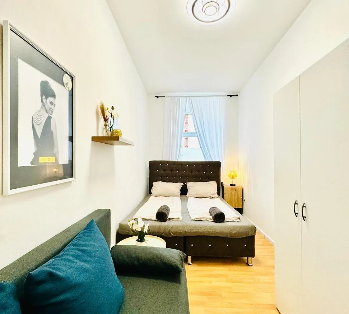 Διαμέρισμα Comfy Rooms In A Shared Apt, 8Min To Rathausplatz Βιέννη