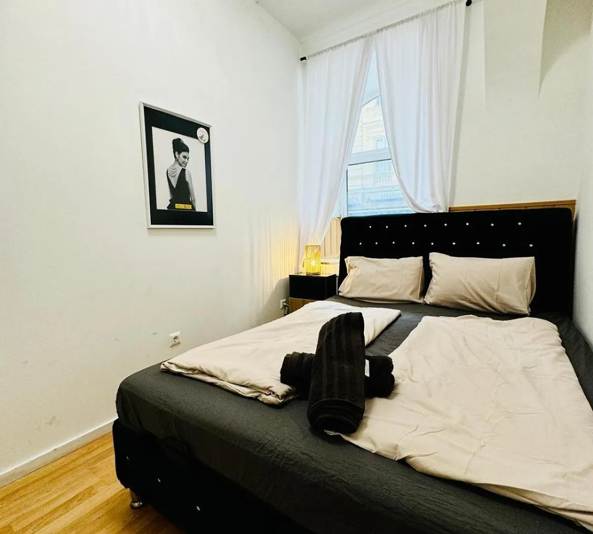 Comfy Rooms In A Shared Apt, 8Min To Rathausplatz Βιέννη 0*,  Αυστρία